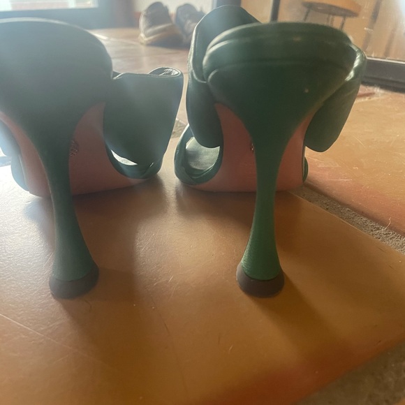 Gorgeous green aquazzura heels in the softest leather - Picture 8 of 11